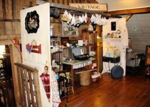 Richfield 11th Annual Antique Show, Appraisal and Chili Lunch @ Friess Lake School | Hubertus | Wisconsin | United States