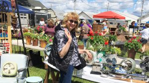 Wisconsin Antique Shops, Shows and Flea Markets